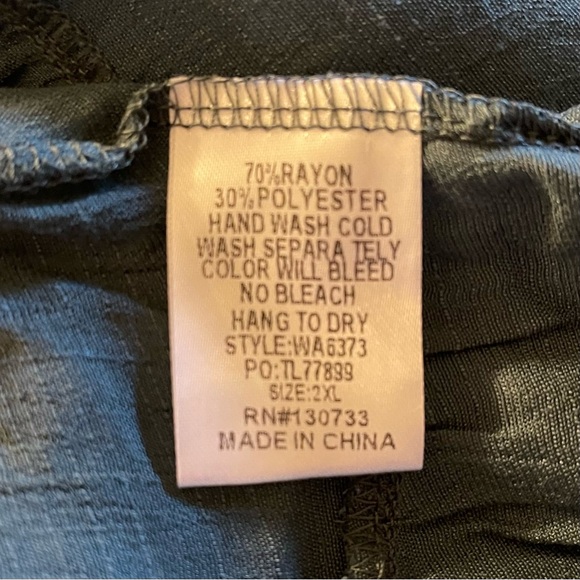 New Umgee Forest Green Flowy Tunic Top Size 2XL - Picture 4 of 4